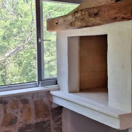 Vikendica Stone House Gazda Omis