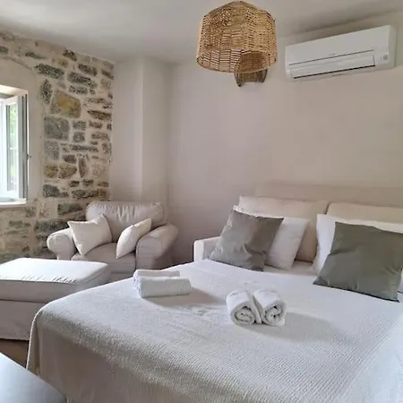 Stone House Gazda * Omiš