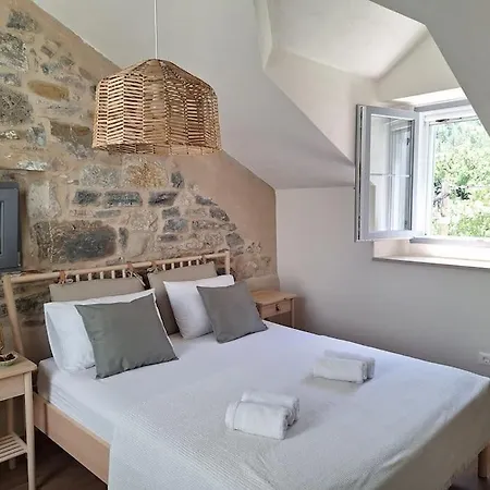 Stone House Gazda * Omiš