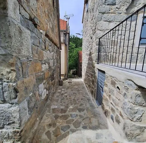 Stone House Gazda
