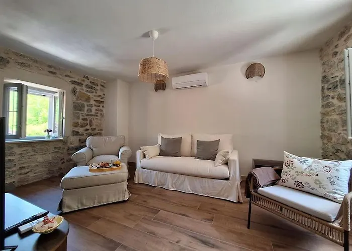 Stone House Gazda